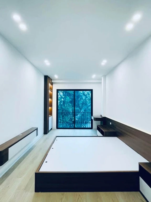 BÁN NHÀ DỊCH VỤ TÂY NAM LINH ĐÀM – 60M², 4 TẦNG – PHÂN LÔ – Ô TÔ TRÁNH – VỈA HÈ – KINH DOANH ĐỈNH