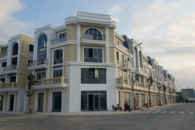 Bán căn góc 2 mặt tiền dự án Golden Point vị trí vàng đối diện cc thuế