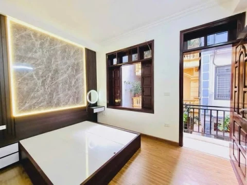 SIÊU HIẾM MỸ ĐÌNH - NAM TỪ LIÊM - NHÀ 4 TẦNG MỚI ĐẸP DÂN XÂY -KHUNG CỘT CHẮC CHẮN - MẶT TIỀN RỘNG - 2 MẶT THOÁNG - FULL NỘI THẤT HIỆN ĐẠI - GẦN ĐH THƯƠNG MẠI - ĐH QUỐC GIA