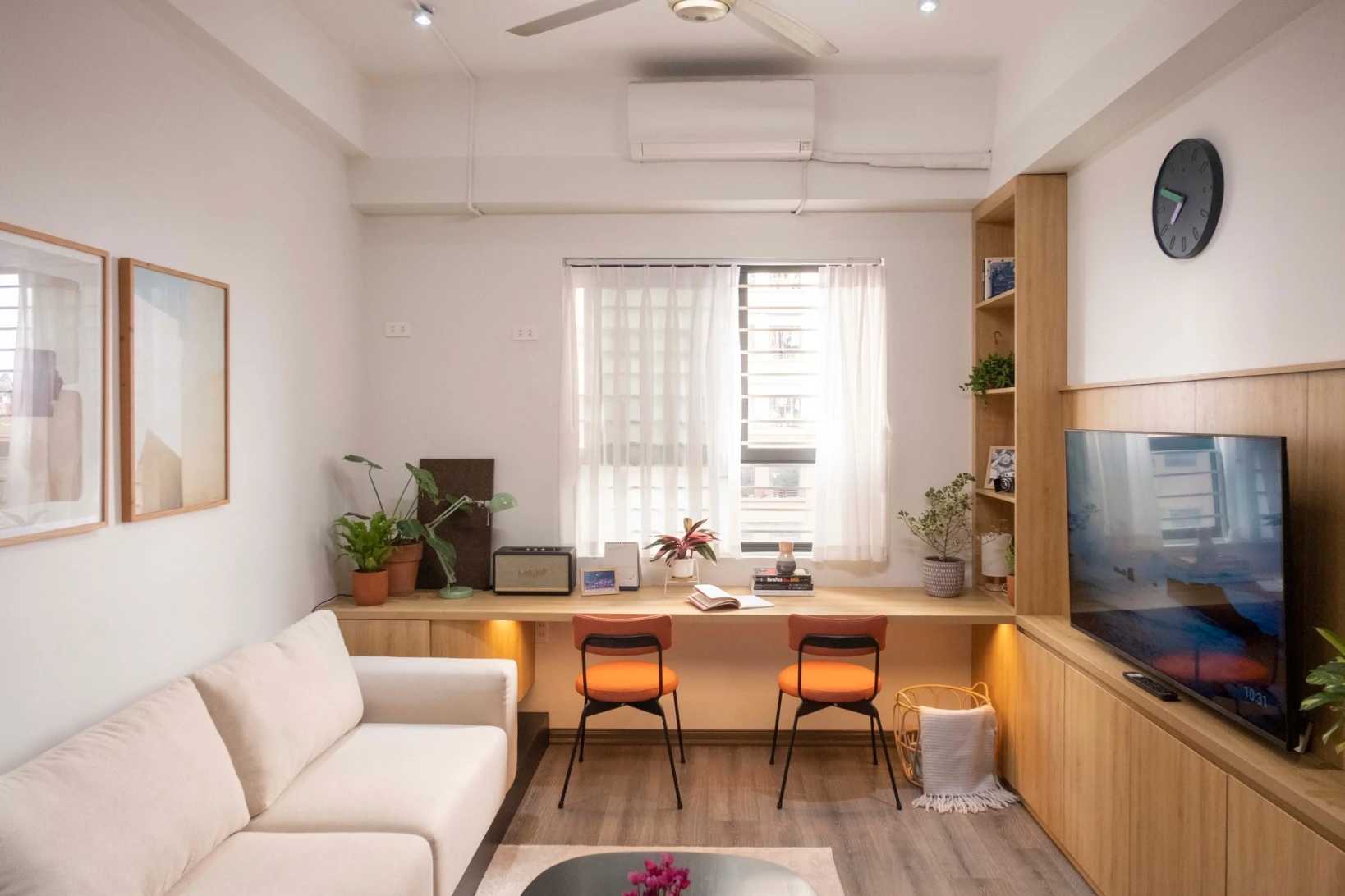 Diện tích: 58,69m2 gồm 2 phòng ngủ và căn gác rộng rãi, phòng khách và bếp thoáng, có ánh sáng tự nhiên