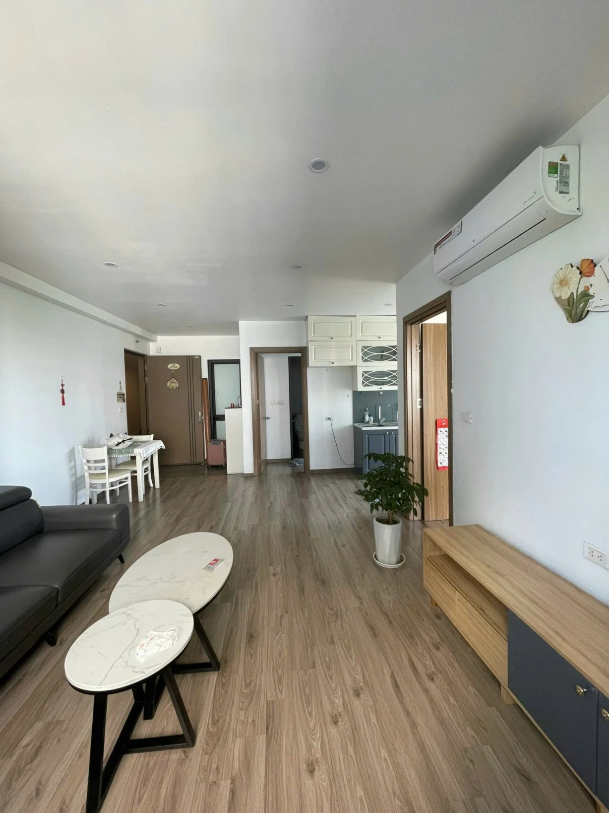Chính chủ cho thuê căn 70m2 hướng mát Tòa 19T4 Kiến Hưng, 2PN 2WC