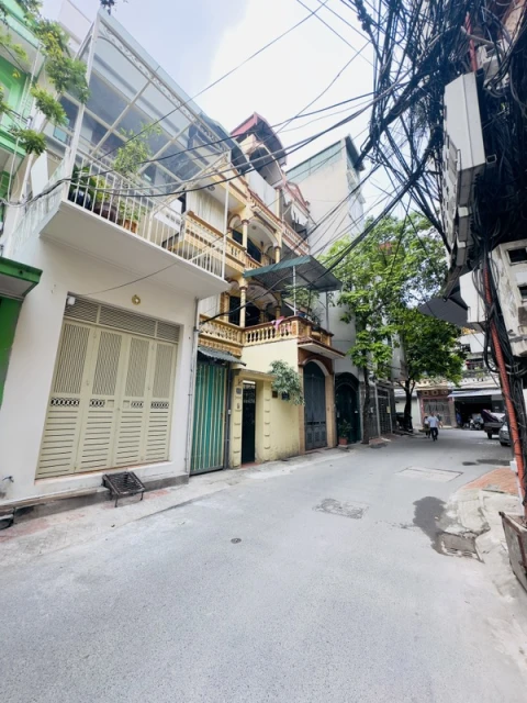 chính chủ bán nhà Nguyễn Du Tam Điệp , long mạch hộ thần, tụ tài tụ lộc khó tìm