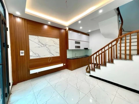 NHÀ MỚI ĐẸP – Ở NGAY – GẦN PHỐ PHAN TRỌNG TUỆ – SỔ NỞ HẬU NHẸ