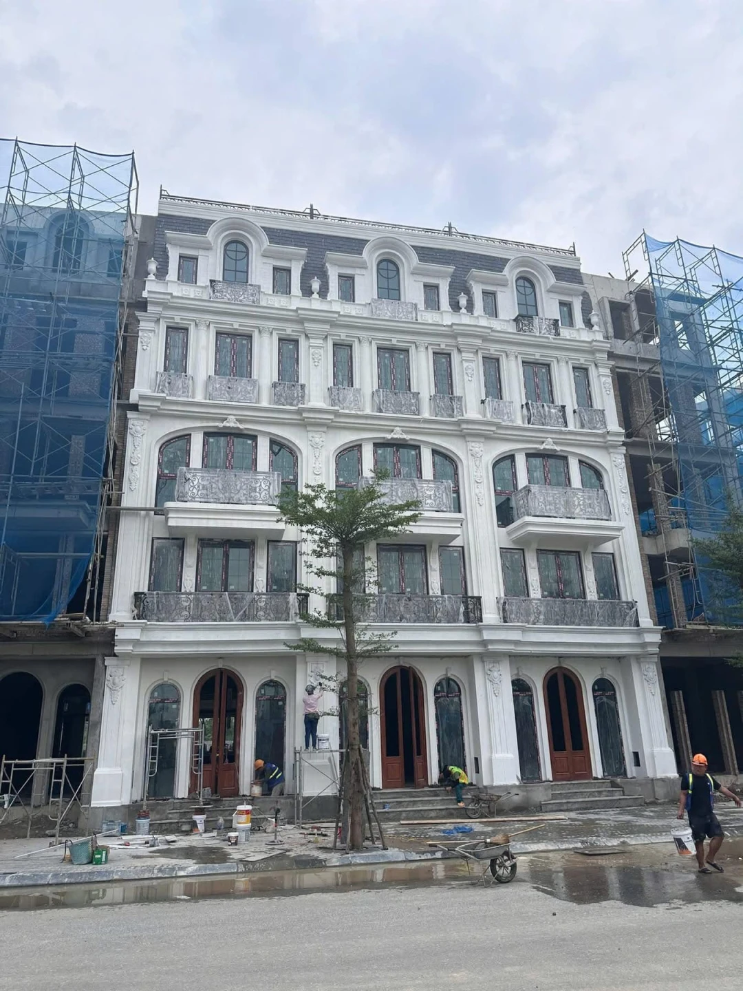 🏠 CHỈ TỪ HƠN 11 TỶ – SỞ HỮU NHÀ PHỐ HOÀNG QUỐC VIỆT KÉO DÀI