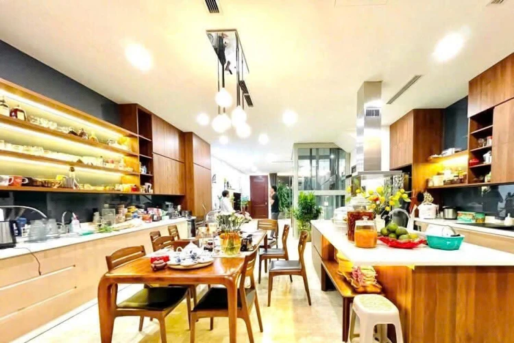NHÀ LIỀN KỀ TỔNG CỤC 5 – 5 TẦNG HIỆN ĐẠI – Ô TÔ VÀO NHÀ – AN NINH TỐT – SỔ ĐỎ CHÍNH CHỦ
