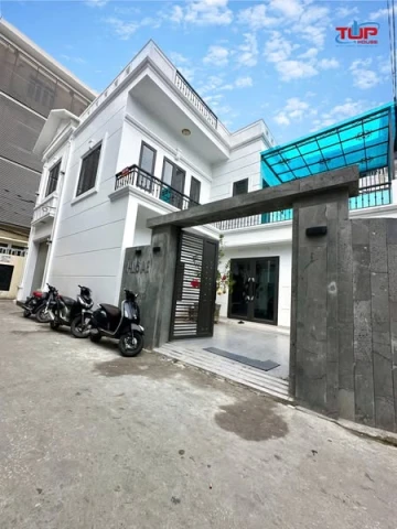 Biệt thự Mini lô góc phố An Đà_Đông Khê, cách mặt đường chỉ 30m, ngõ trước nhà rộng hơn 5m.