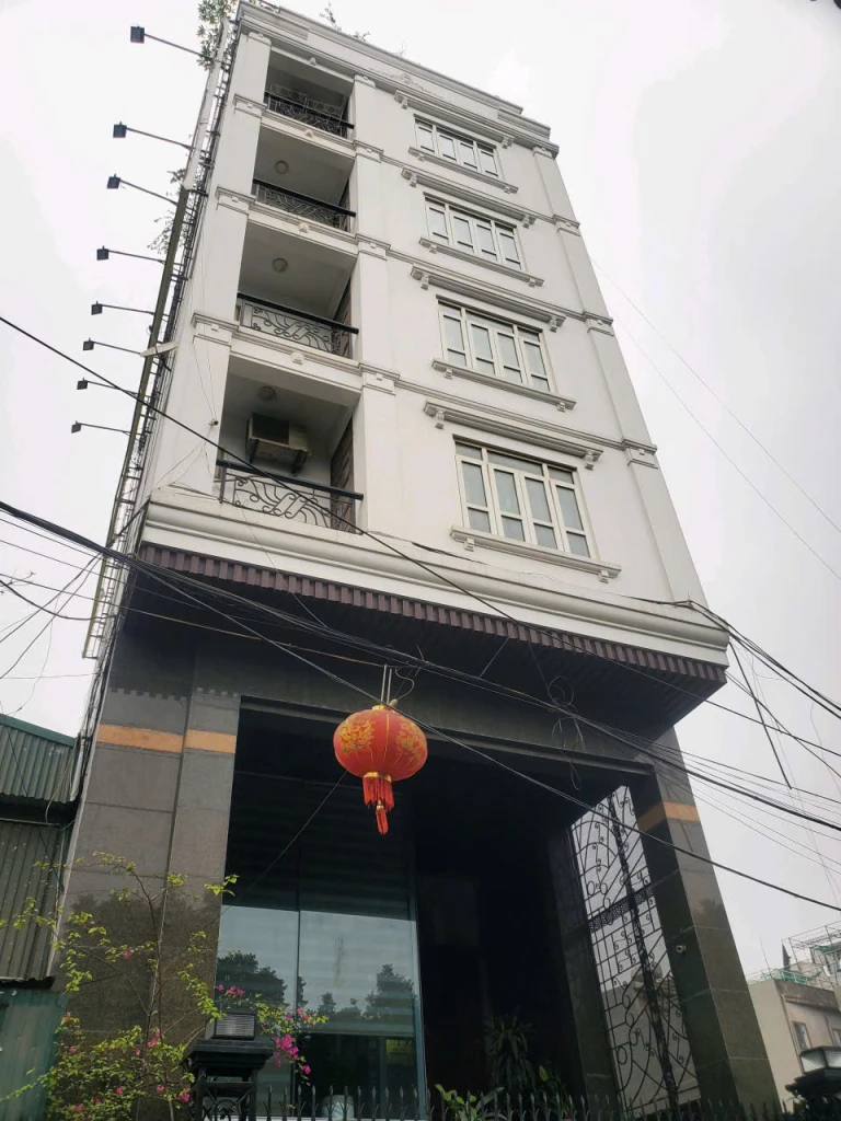 Bán nhà Bát Khối,Cự Khối 8 tầng,140m,mt7m oto tránh nhỉnh 28 tỷ