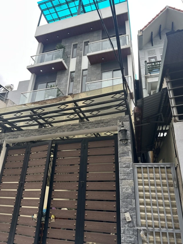 Bán nhà Chu Huy Mân,Phúc Đồng 5 tầng,70m oto vào nhà nhỉnh 14 tỷ