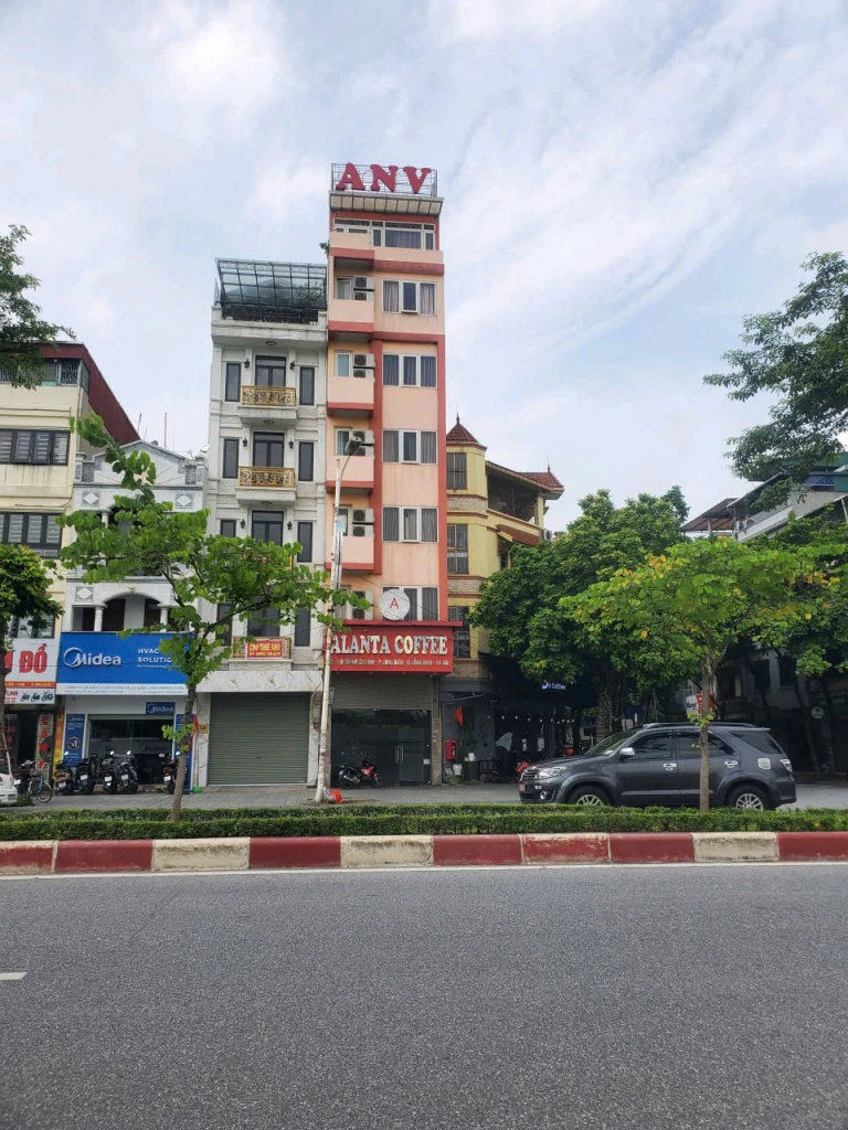 Bán nhà mặt phố Cổ Linh,Long Biên 8 tầng,82m,mt5.2m dòng tiền nhỉnh 29 tỷ