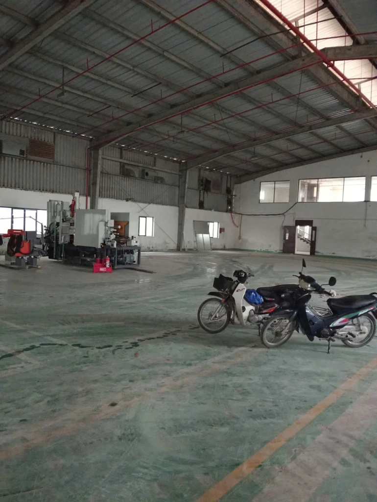 CHO THUÊ 1200m² KHO XƯỞNG Tại KCN QUANG MINH, H.N