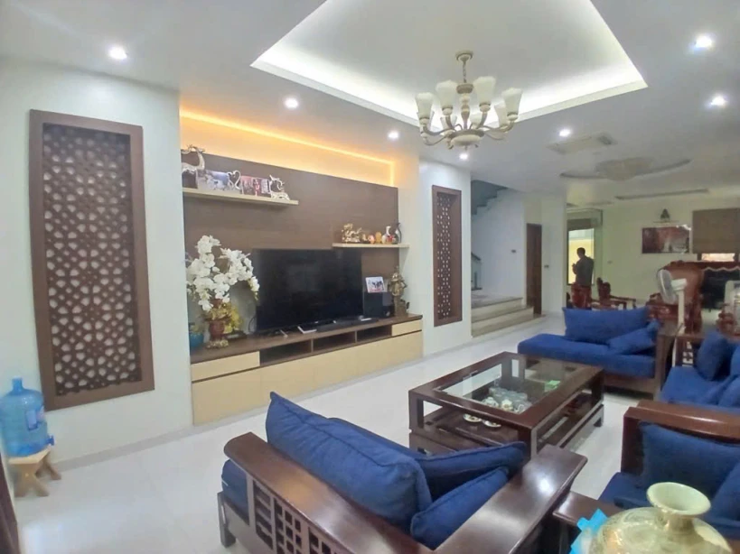 BÁN NHÀ LIỀN KỀ VINHOMES RIVERSIDE, PHÚC ĐỒNG, LONG BIÊN 176M 56 TỶ