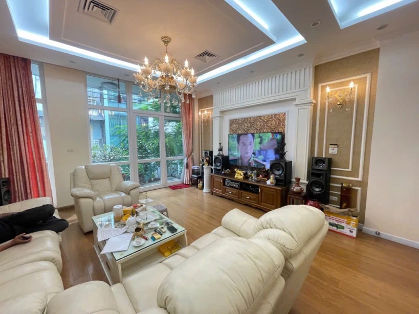 BÁN NHÀ LIỀN KỀ PHÂN LÔ PHÚ DIỄN, BẮC TỪ LIÊM 92M 36 TỶ