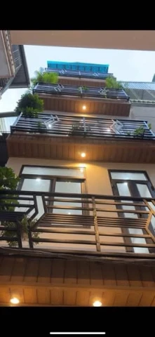 MINH KHAI HAI BÀ TRƯNG NHÀ ĐẸP NGÕ TO GẦN CÁC TRƯỜNG ĐẠI HỌC LỚN