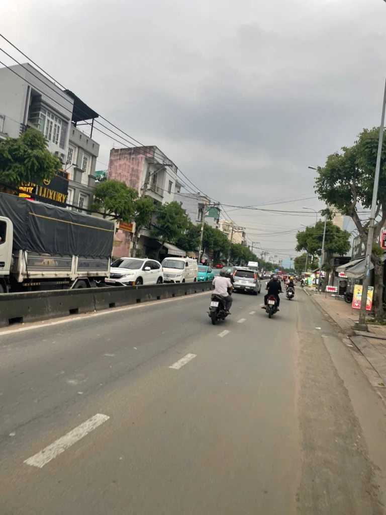 Bán nhà mặt tiền 10x25m giá 23 tỷ Đường Nguyễn Thị Sóc