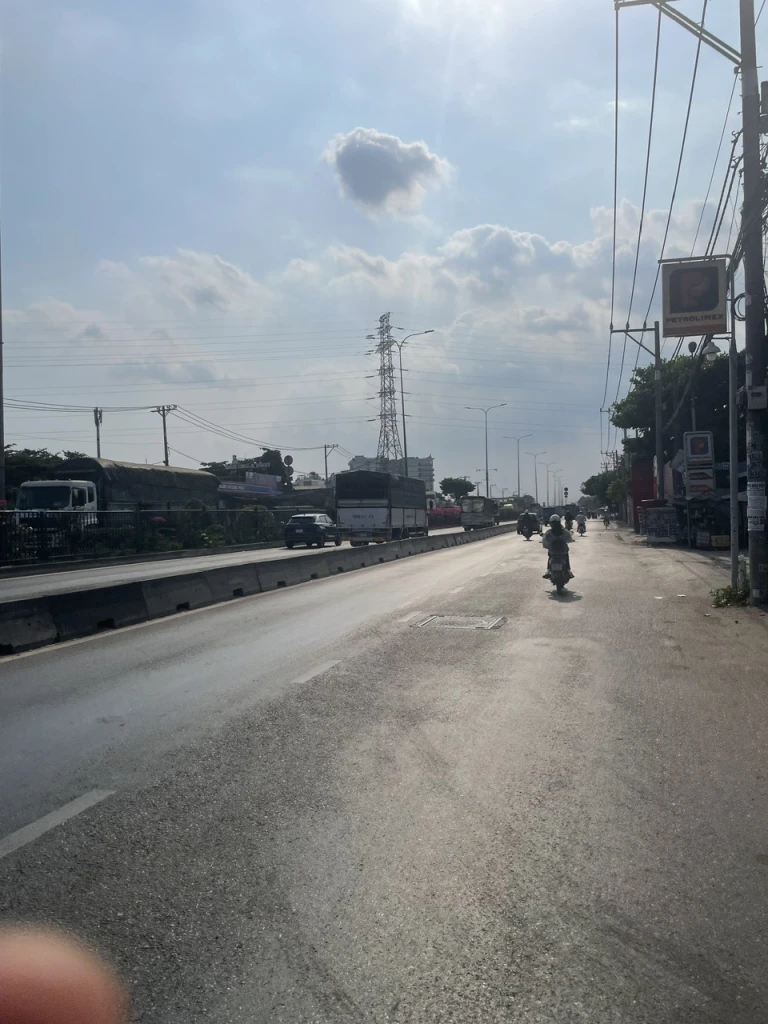 Bán nhà mặt tiền 50x100m giá 280 tỷ Đường Quốc Lộ 1A