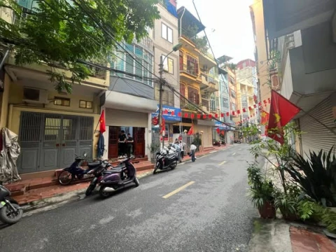 SIÊU HIẾM MẶT PHỐ KINH DOANH NGÀY ĐÊM - TRUNG TÂM THANH XUÂN - TẦM TIỀN.