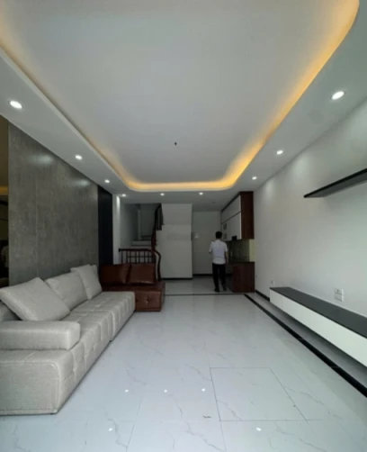 Chính chủ cần bán, Nhà 4 tầng Oto, diện tích 35m2, trung tâm phường, Full nội thất chỉ 3,5 tỷ