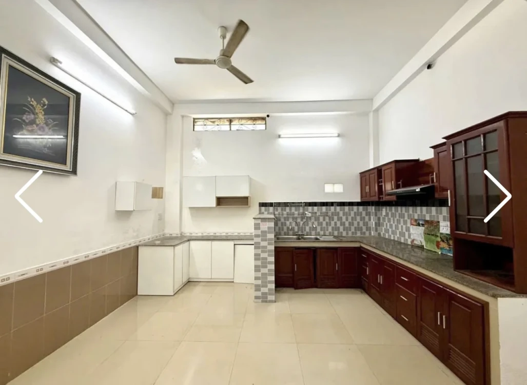 Nhà 2 tầng lô góc Trưng Nữ Vương . DT:62m , ngang 4m6
