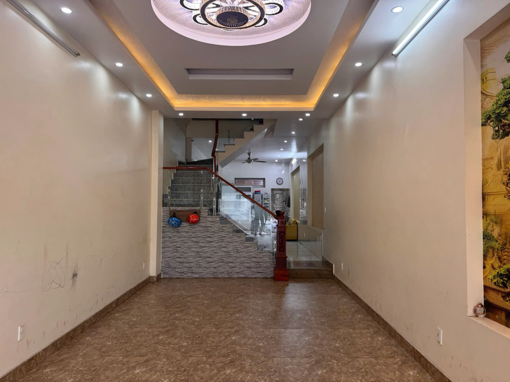 BỎ LỠ LÀ TIẾC! NHÀ ĐẸP LÔ 9, ĐỐI DIỆN HẢI QUAN – VỊ TRÍ VÀNG KHÔNG DÀNH CHO NGƯỜI CHẬM