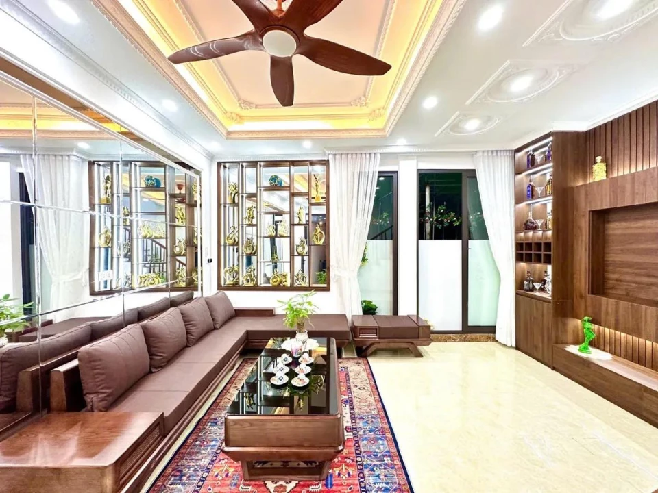 BÁN NHÀ CẦU GIẤY, GẦN Ô TÔ, GẦN HỒ, NỞ HẬU, FULL NỘI THẤT, 34M2, 6 TẦNG, 8.6 TỶ