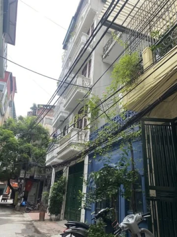 NHÀ PHỐ VIP – Ô TÔ TRÁNH – VÀO NHÀ – NGUYỄN PHÚC LAI – ĐỐNG ĐA