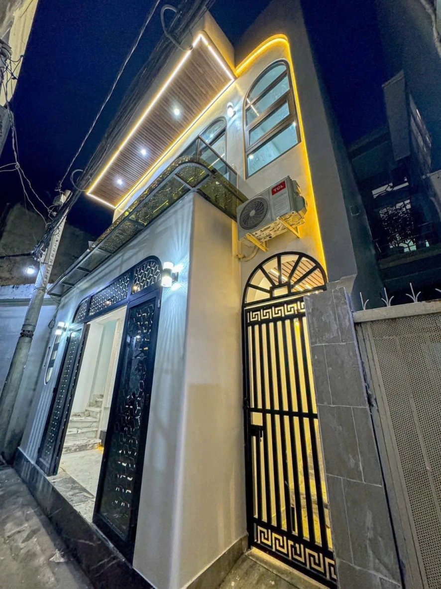 Bán nhà đẹp sổ hồng riêng – Hẻm 1834 Lô Nhì, cách Huỳnh Tấn Phát chỉ 10m