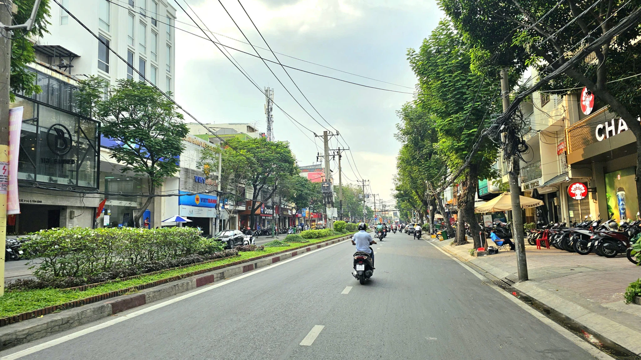 Bán Gấp Nhà Mặt Phố Bàu Cát Tân Bình 133m2 (4.1x33m), 2 Tầng, 2PN, Hướng ĐN, Sổ Hồng Riêng, 15 Tỷ. LH: 0898333313