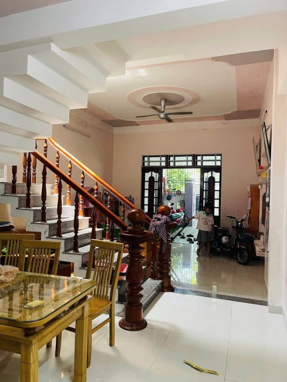 BÁN NHÀ ĐƯỜNG 5.5m PHÙ ĐỔNG, HOÀ XUÂN.