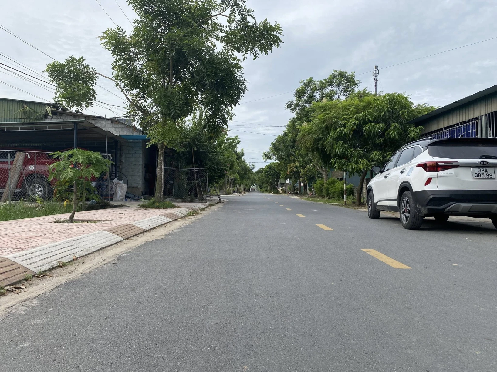 Chính chủ bán đất đường liên huyện, trục chính VSIP