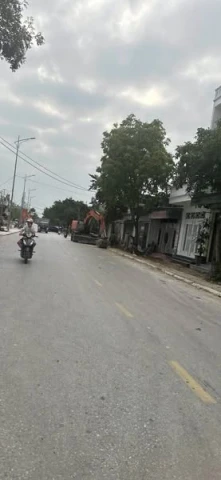 Chí gái ruột nhờ bán lô đất khu cấp 3 trường đông sơn 1