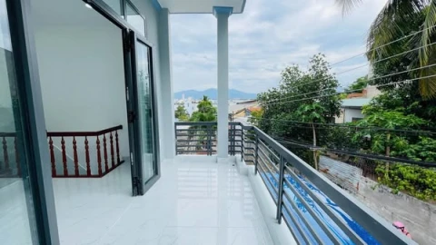 bán nhà gần biển