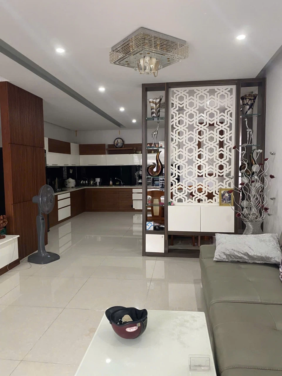 chỉ 7.2 tỷ,nguyễn hữu thọ,bốn tầng,ngang 5m2,góc 3 mặt kiệt ô tô đỗ,hải châu