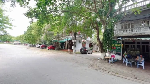 Chính chủ cần bán lô đất tặng nhà 2 tầng đang cho  thuê làm spa