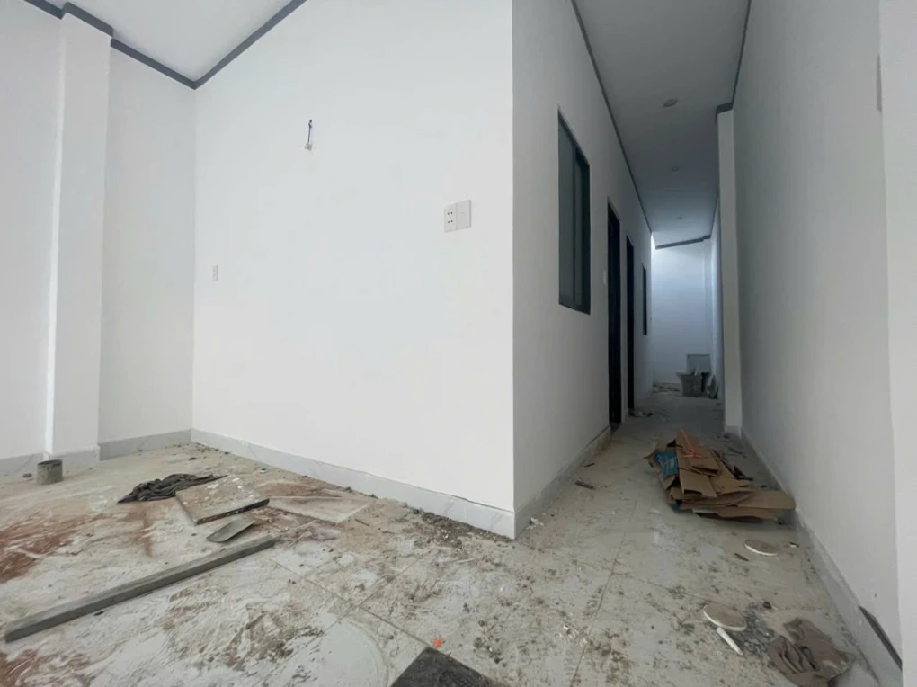 Chính Chủ Cần Bán Gấp  Gác Lững, Sổ Riêng, Thổ Cư 100%, Nhà Xây Mới