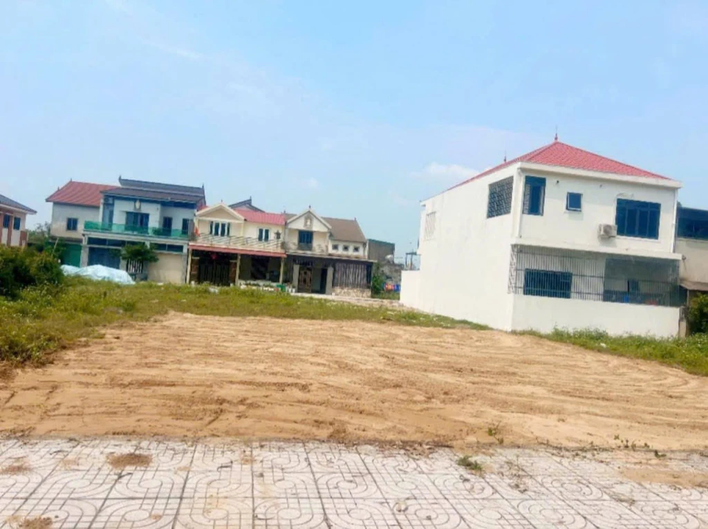 em có lô đất chính chủ đẹp