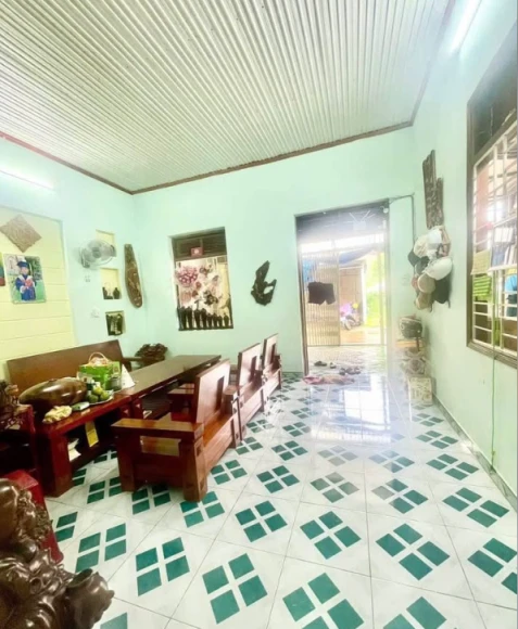 Chính chủ gửi bán nhanh trong tháng  Nhà hẻm 442 Ymoan, dân cư ở kín