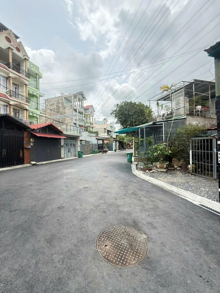 NGỘP BANK - 2 MẶT HXT  NGUYỄN ẢNH THỦ TÂN CHÁNH HIỆP -76M2 4 TẦNG VỊ TRÍ ĐẸP, NHỈNH 6 TỶ