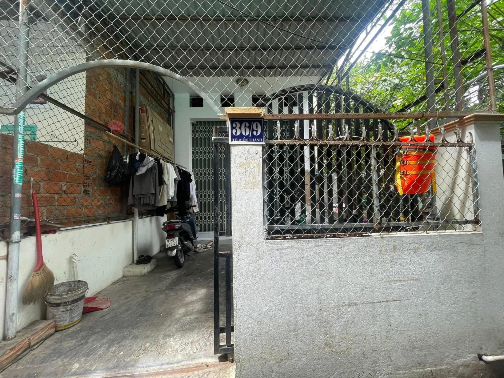 cần bán nhà hem 36/9 TÔ HIẾN THÀNH. Đang cho thuê trọ thuộc trung tâm phường Quy Nhơn Nam, Gia Lai.
