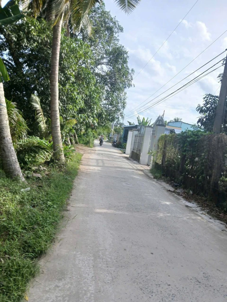 HÀNG KÍN,chưa qua đầu tư,đầu tư sinh lời rất cao,  -bán 2 nền liền full thổ cư, tuyệt đẹp mặt tiền lộ và VIEW SÔNG THOÁNG MÁT.