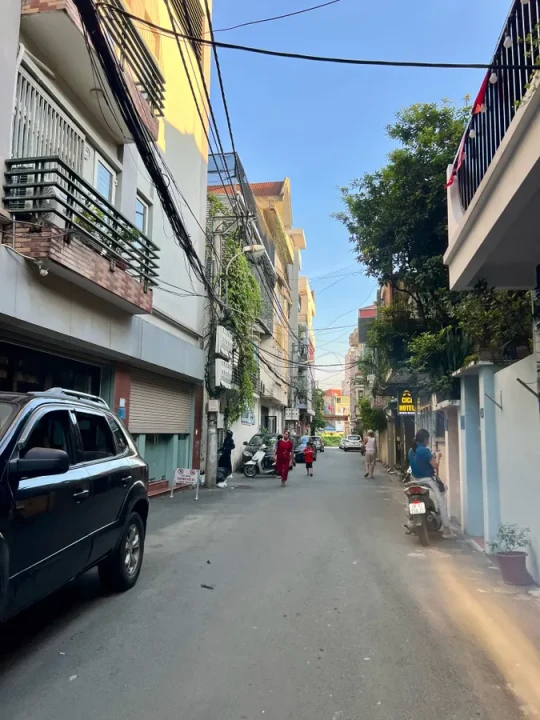BÁN NHÀ NGÔ QUYỀN- HÀ ĐÔNG 40MX4 TẦNG  Ô TÔ TRÁNH - FULL NỘI THẤT ĐẸP 10.86 TỶ.