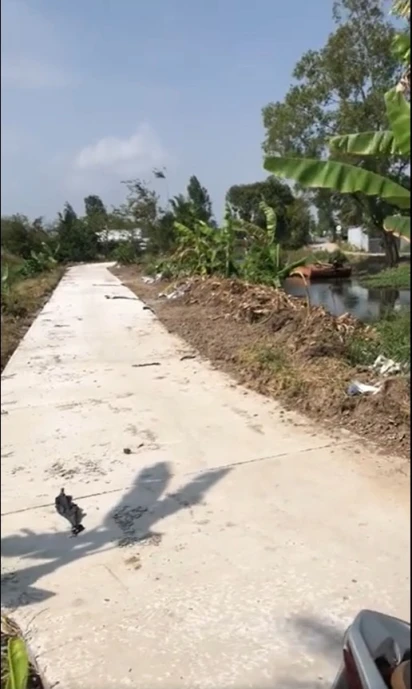 Bán đất ngang cầu ba yển -kênh chòi ngói xã lý văn lâm