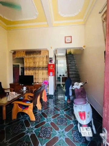 Chính chủ bán ngôi nhà 2 tầng chỉ việc vào ở luôn