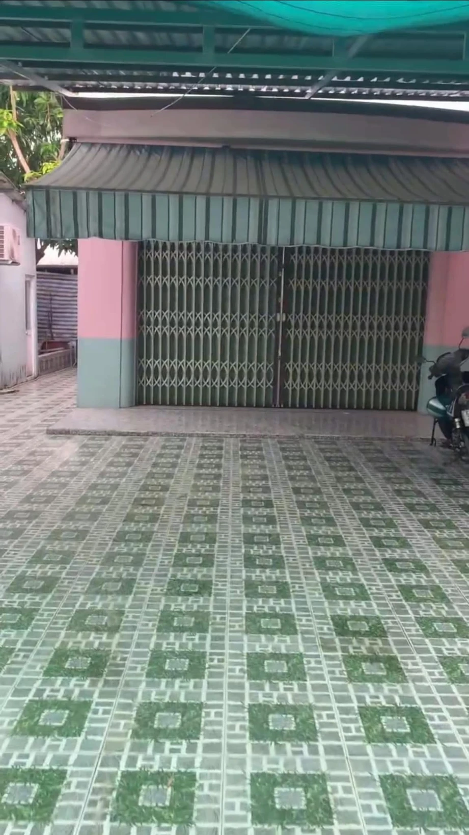 Cho thuê nhà nguyên căn 10x30 mấy 