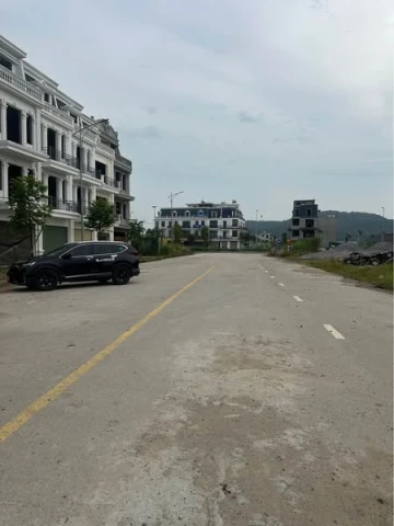 Bđs có giá trị nhất , cần có những yếu tố sau ! Nhất cận thị , nhì cận giang , tam cận lộ !