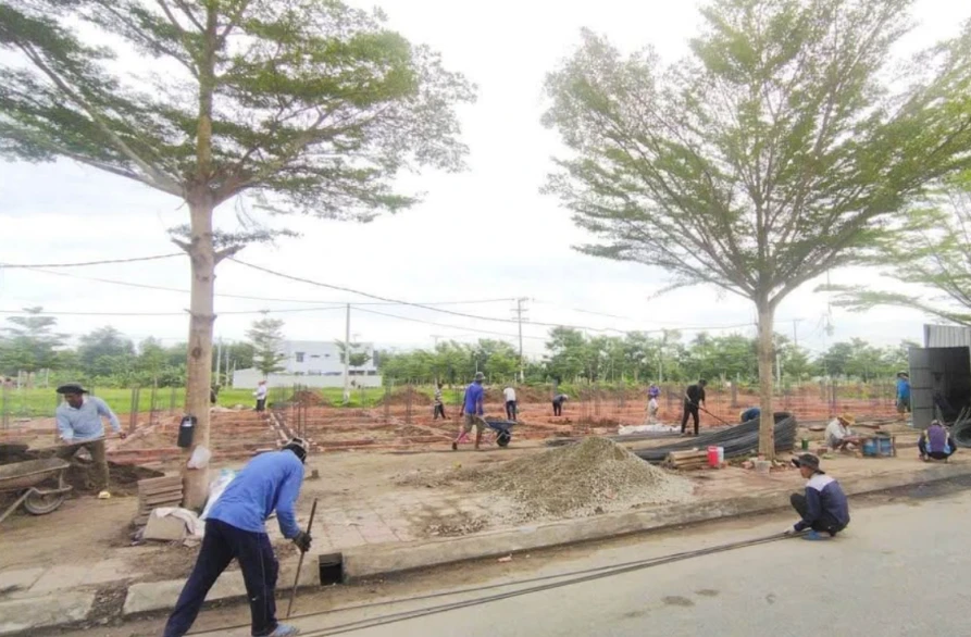 Bán Nhà Đang Xây Dựng 2 tầng KĐT VELORA Tp. Cần Thơ