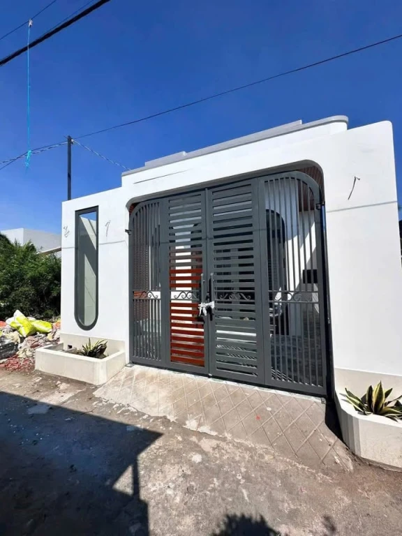 BÁN NHÀ MỚI XÂY GẦN QUÃNG TRƯỜNG MỸ THO KHOẢN 2 NGÀY HOÀN THIỆN