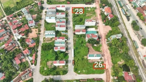 Lô góc 2 mặt tiền, đường đều rộng 10.5m