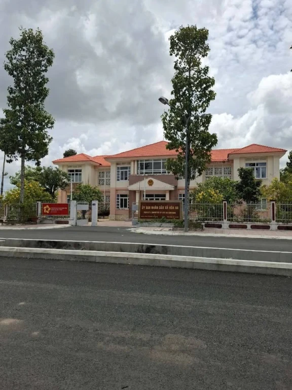BÁN NỀN GÓC VIP 2 MẶT TIỀN