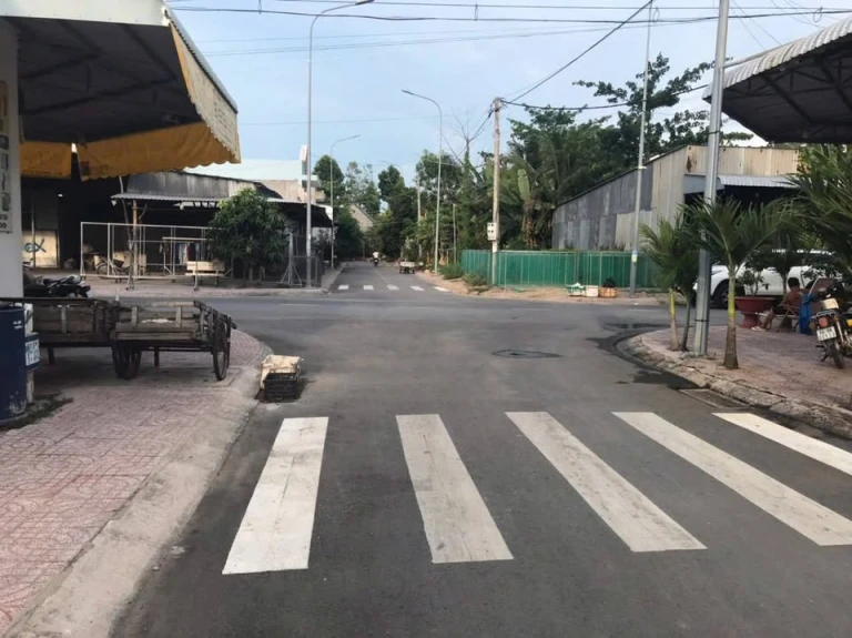 Đất nằm trong nội ô phường Hồng Ngự-Tỉnh Đồng Tháp.