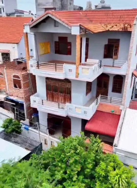 NHÀ MỘT TRỆT 2 LẦU PHÚ THUỶ  Vị trí gần Ocean Dune